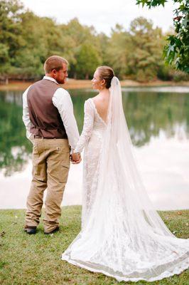 Back of the dress and veil