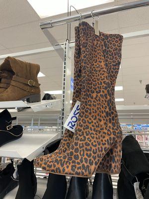 Size 9 boots in the size 6 section