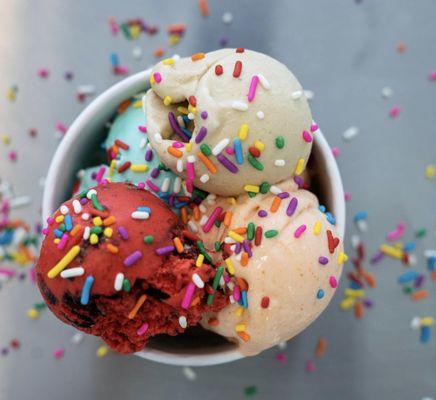 Scoops & sprinkles.