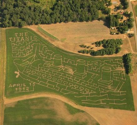 18 Acre Corn Maze & Pumpkin Patch.