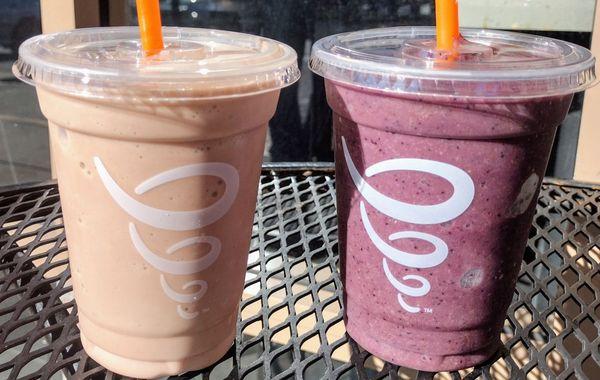 Peanut Butter Mo'od on the left. Acai Super-Antioxidant on the right