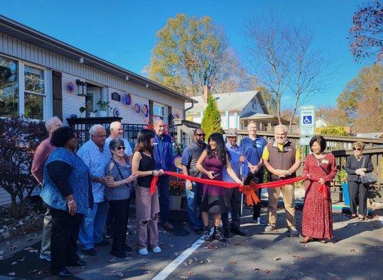 Grand Opening ribbon cutting with Troutman's council