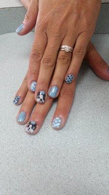 Simple gel mani with designs