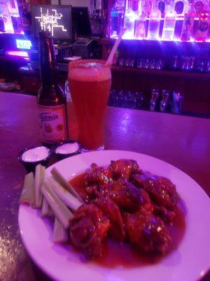 delicious wings and the michelada very cold, the very friendly service recommended place to relax after a long day at work