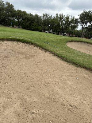 Nice bunkers and greens.