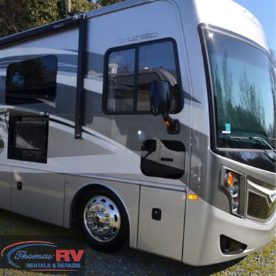 Thomas RV Rentals: Excursion RV