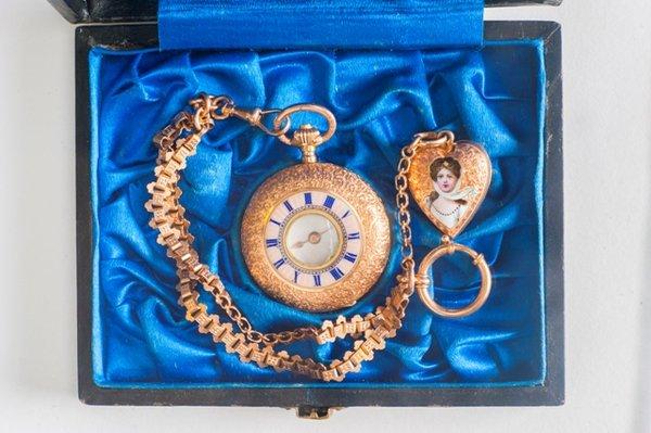 14 Karat Antique Ladies Pocket Watch