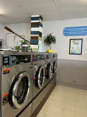 Sunshine Center Laundry