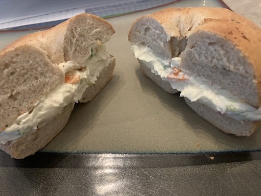 Bagel no tomato not even sure if this is whole wheat...