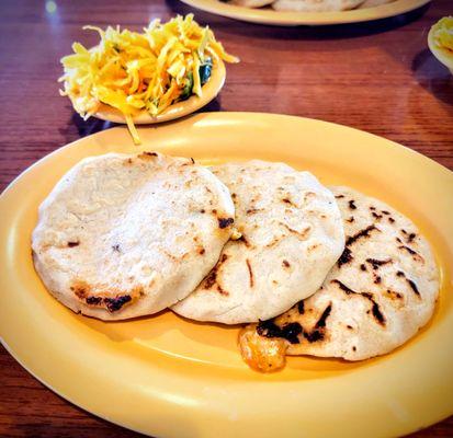 Pupusas de Chicharron