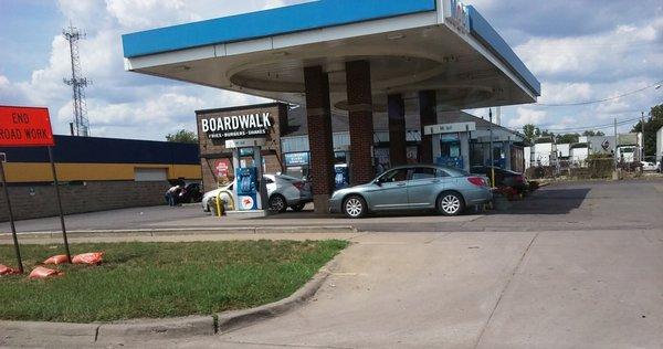 Boardwalk Fries in Mobil-Gas-Station 10001 Ford Rd Dearborn, MI 48126