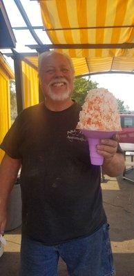 MEGA SHAVED ICE MAKES MR.DENNIS HAPPY LOL