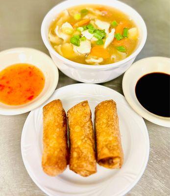 Siem noodles and egg rolls