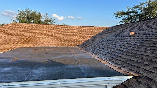 Roof soft wash cleaning in St. Cloud, Florida