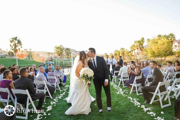 Ceremony bouquet and aisle flowers