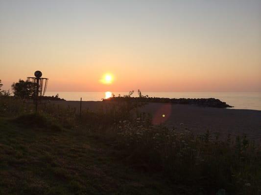 Sunset frisbee!