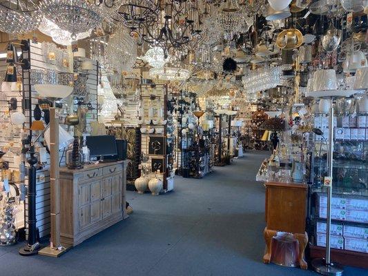 Best selection of crystal chandeliers.