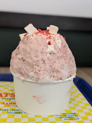 Strawberry milk kakigori