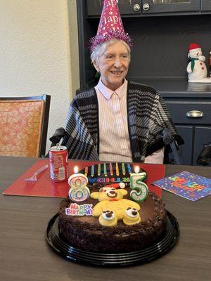 Mom celebrating her 85th birthday with us and the lovely staff!