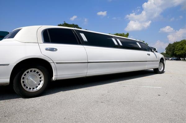 Eugene Track Town Limo provides luxurious transportation for the Willamette Valley.  Weddings, Prom, Parties, and more!