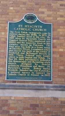 Great hostoric plaque  sadly more knowledgeable than the parishioner.