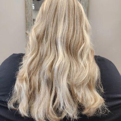 Wedding color?! Blonde for days.