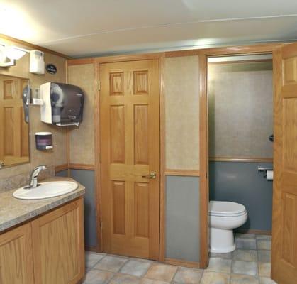 Spacious 8-station Luxury Mobile Restroom Rental