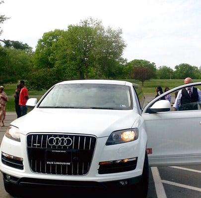 Audi Q7 limo