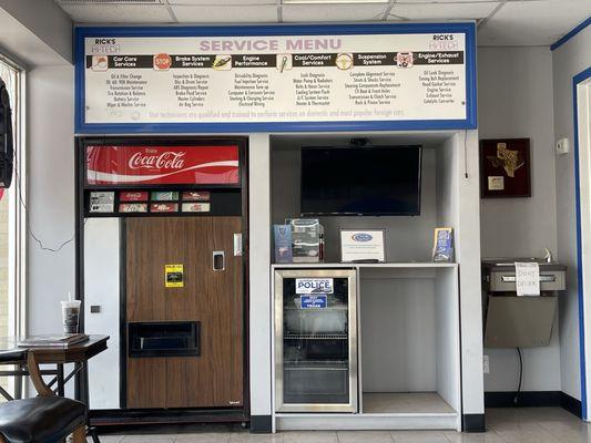 Service Menu and beverage area