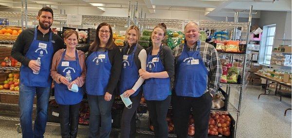 Theoris team volunteering at Second Presbyterian Church, Indianapolis's Northside Food Pantry