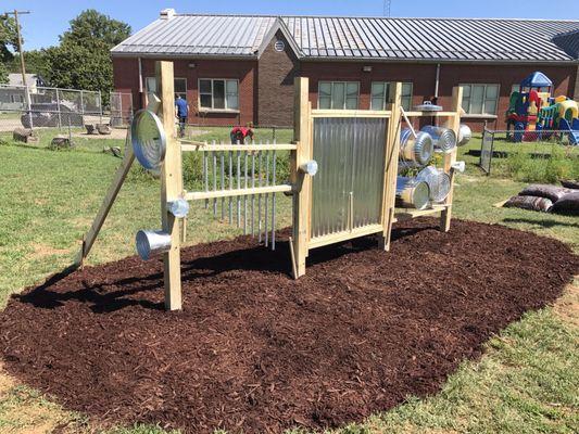 Brand new outdoor music station - built by LINC and YPAL volunteers!