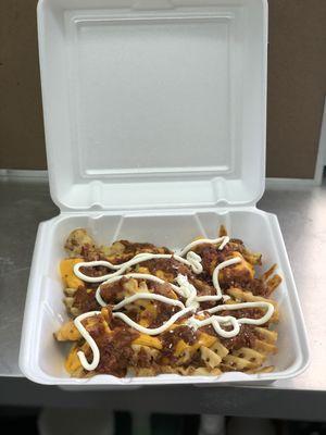 loaded waffle fries (bacon bits, queso, sour cream)