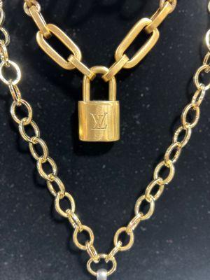 Louis lock on a beautiful chain link! Another beautiful design by Mark Edge.