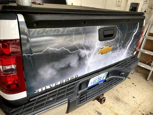 Customer previously purchased decal applied to tailgate