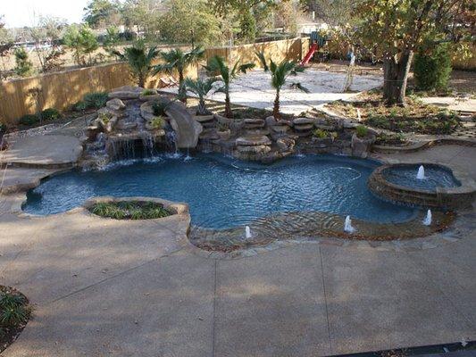 Looking for swimming pool contractors near you? Blue Canyon Poolscape Concepts LLC is a leading provider of pools in Longview...