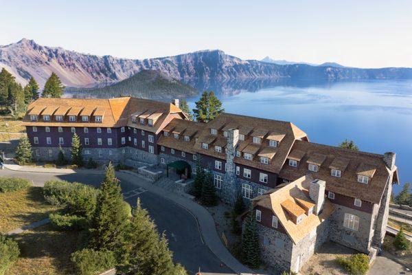 Roof replacement project in Crater Lake, OR