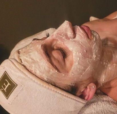 Pregnancy safe hydration facial