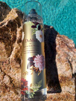 Dahlia body spray