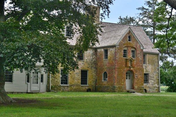 Spencer-Peirce-Little Farm is a family-friendly National Historic Landmark with activities for all ages. Tour the 1690 house.