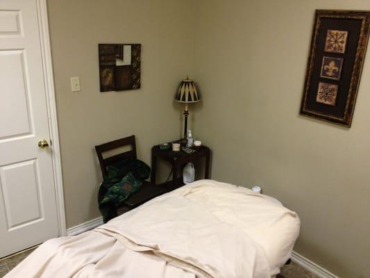 Massage table and room