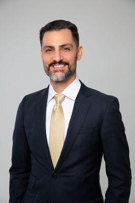 Shahab Mossavar-Rahmani is a top-rated personal injury trial attorney known for his aggressive approach and successful track record.