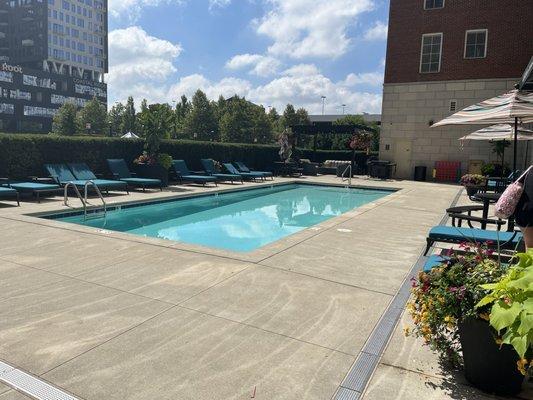 Fantastic pool area