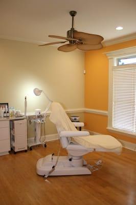 Aesthetics Room for Medical Facials, Chemical Peels, and Exfoliation. Rejuvapen, Dermaplaning, Waxing, Brow Tinting, and more!