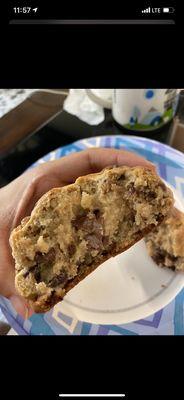 Chocolate chip walnut cookie!!