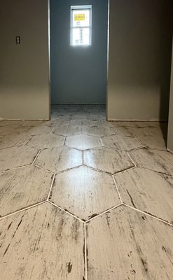 Bathroom tile floor