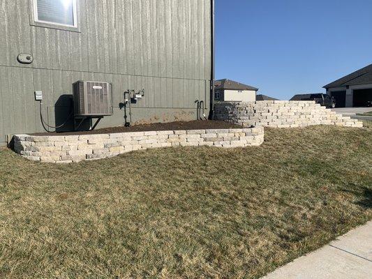 Dove Grey Natural Stone Wall we installed in Lees Summit!