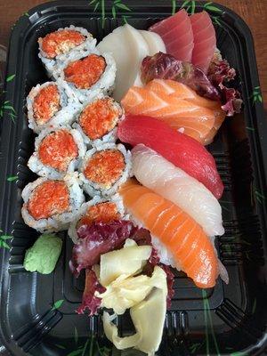 Sushi & Sashimi Lunch combo with spicy tuna roll