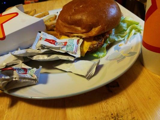 Old dried fries and savory burger that tastes sweet