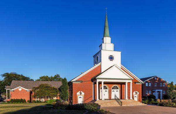 Located at 200 University Avenue in Bourbonnais, Illinois, is College Church of the Nazarene University Avenue.