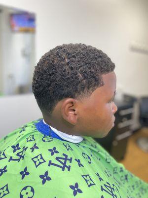 Taper with curls